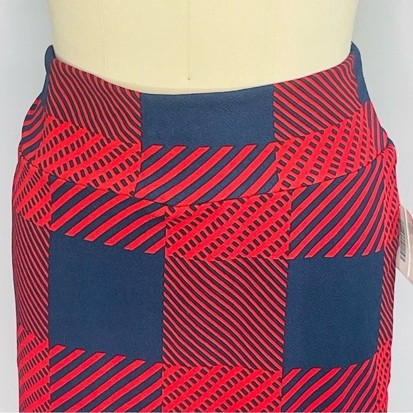 LuLaRoe Navy and Red Cassie Skirt- 2XL- NWT - Picture 4 of 6